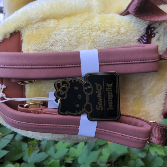 Loungefly Sanrio Pompompurin mini cosplay backpack - Picture 2 of 5
